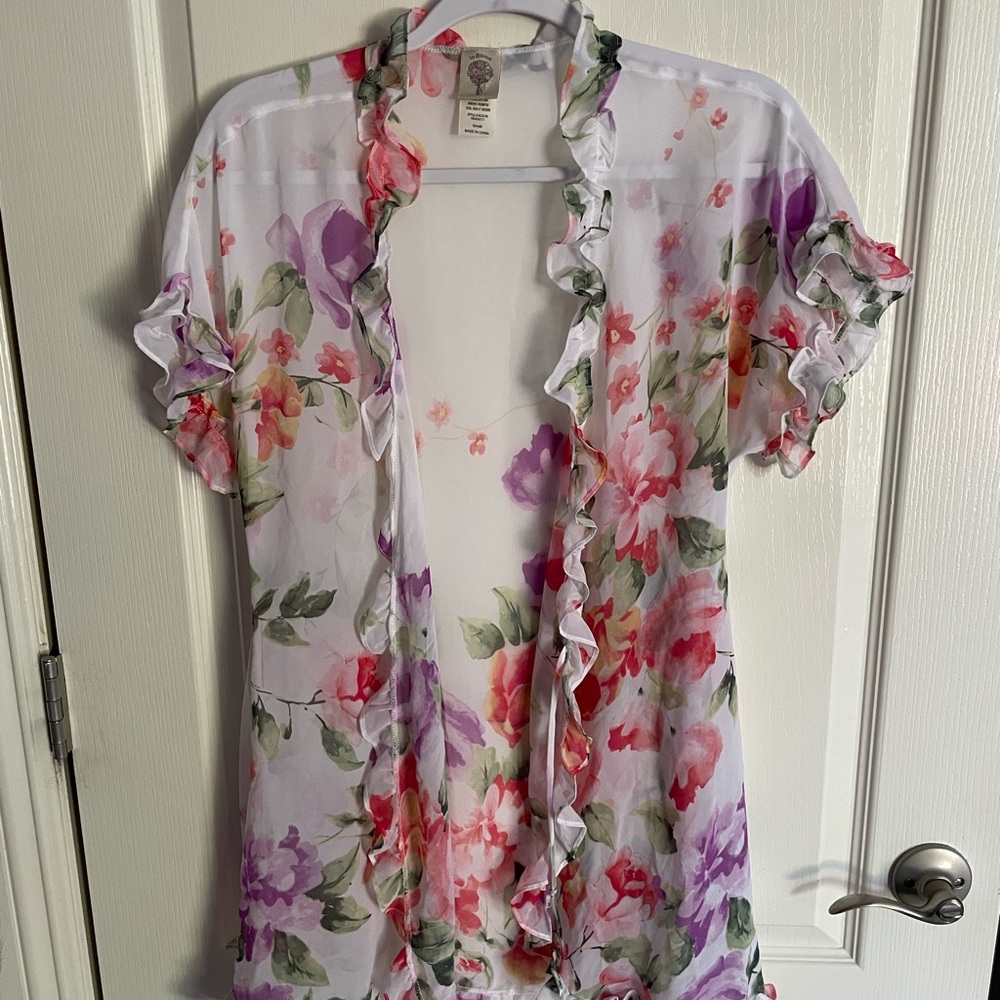 Floral Sheer Robe - Picture 3 of 5